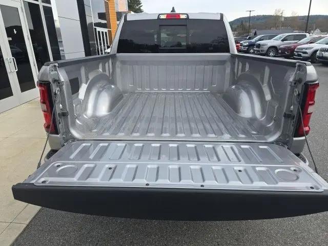 2025 Ram 1500 Big Horn Crew Cab 4x4 5'7" Box