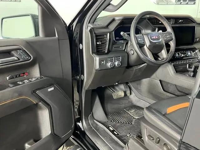 2024 GMC Sierra 1500 4WD Crew Cab Short Box AT4