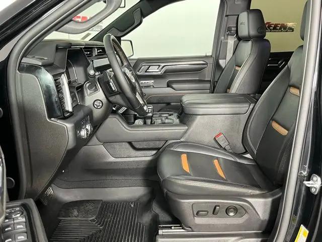 2024 GMC Sierra 1500 4WD Crew Cab Short Box AT4