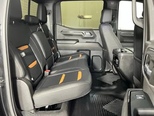 2024 GMC Sierra 1500 4WD Crew Cab Short Box AT4