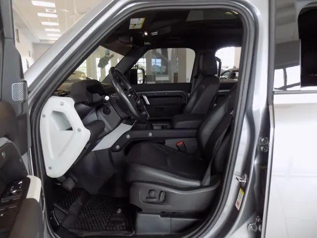 2022 Land Rover Defender 110 X-Dynamic SE