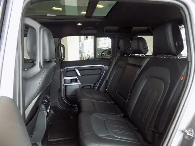 2022 Land Rover Defender 110 X-Dynamic SE