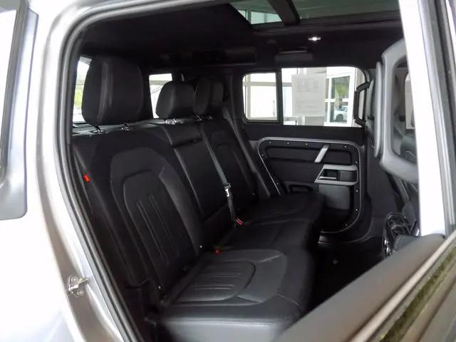 2022 Land Rover Defender 110 X-Dynamic SE
