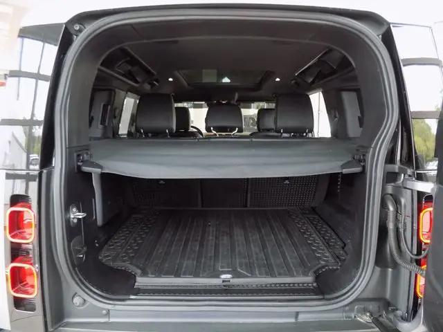 2022 Land Rover Defender 110 X-Dynamic SE