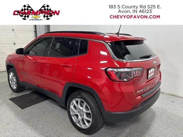 2023 Jeep Compass Latitude Lux FWD