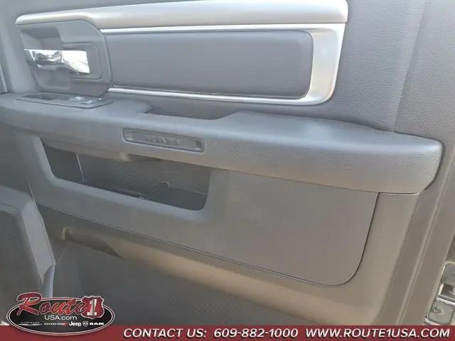 2024 Ram 1500 Classic Warlock Crew Cab 4x4 5'7" Box