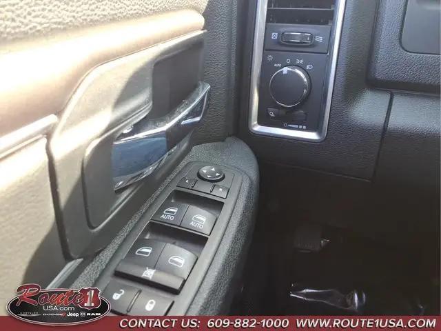 2024 Ram 1500 Classic Warlock Crew Cab 4x4 5'7" Box