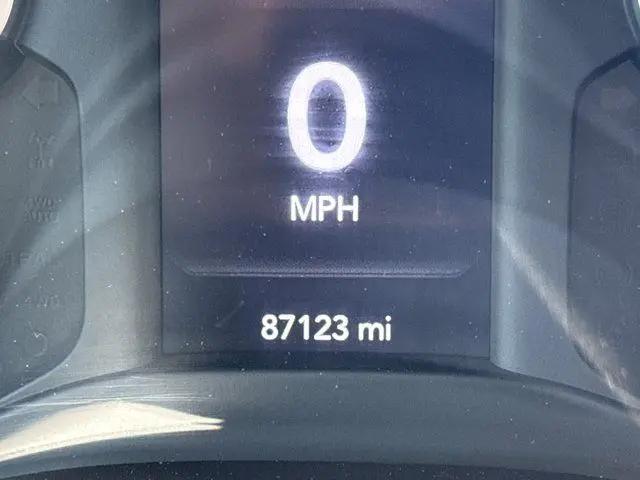 2020 Ram 1500 Big Horn Crew Cab 4x4 5'7" Box