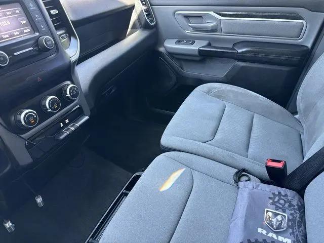 2020 Ram 1500 Big Horn Crew Cab 4x4 5'7" Box