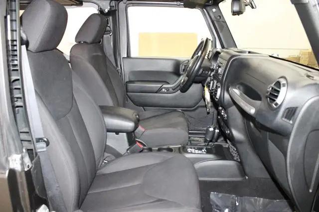 2016 Jeep Wrangler Sport
