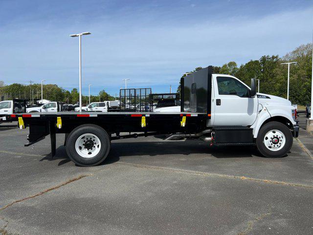 2027 Ford F-750 Base