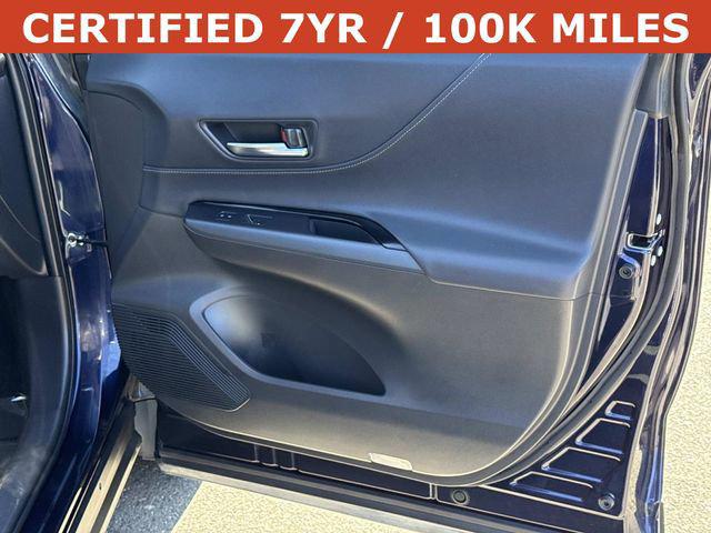 2024 Toyota Venza LE - Photo 8