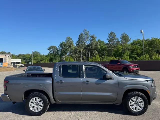 2023 Nissan Frontier Crew Cab SV 4x2
