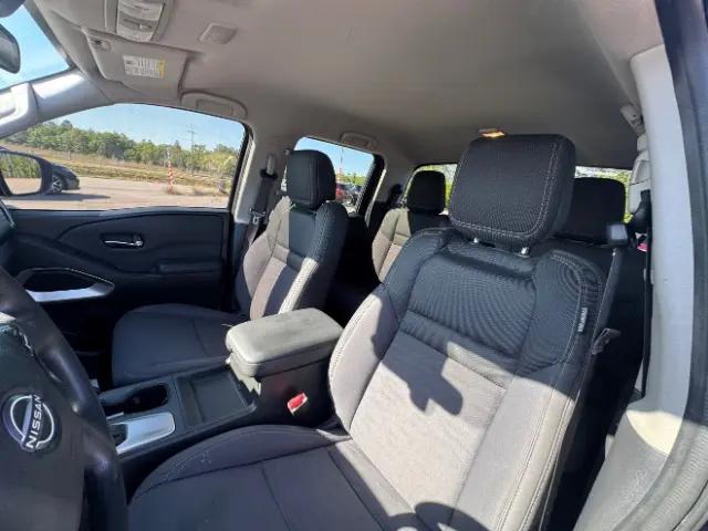 2023 Nissan Frontier Crew Cab SV 4x2