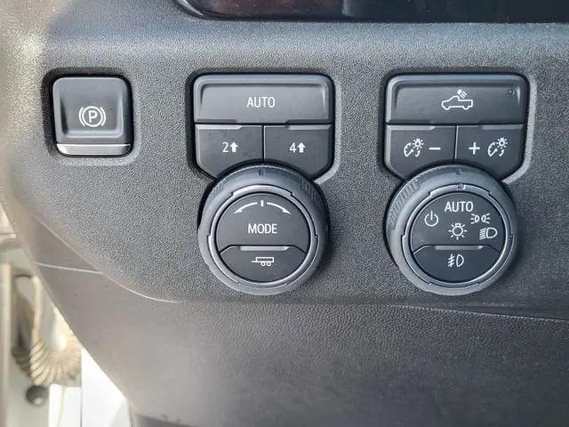2026 Chevrolet Silverado 1500 4WD Crew Cab Short Bed RST