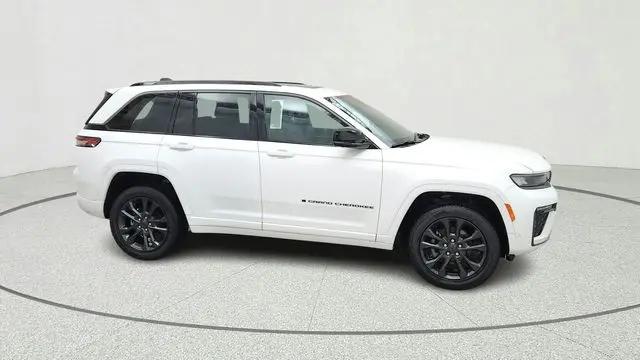 2026 Jeep Grand Cherokee Limited Reserve