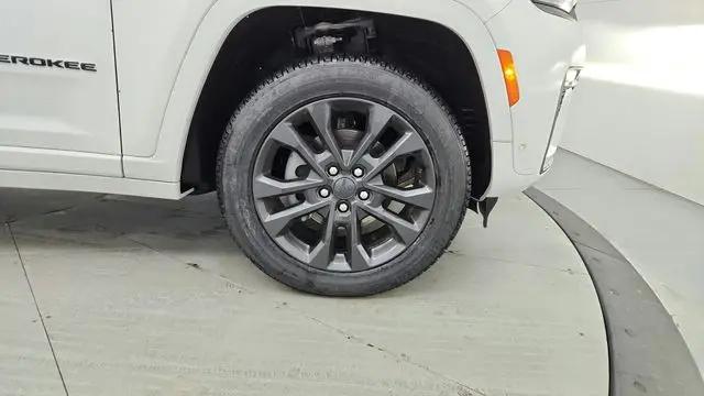 2026 Jeep Grand Cherokee Limited Reserve