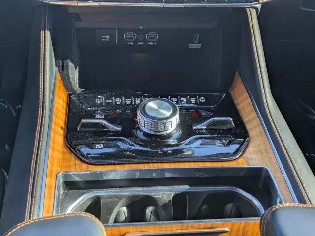 2023 Jeep Grand Wagoneer Series III 4x4