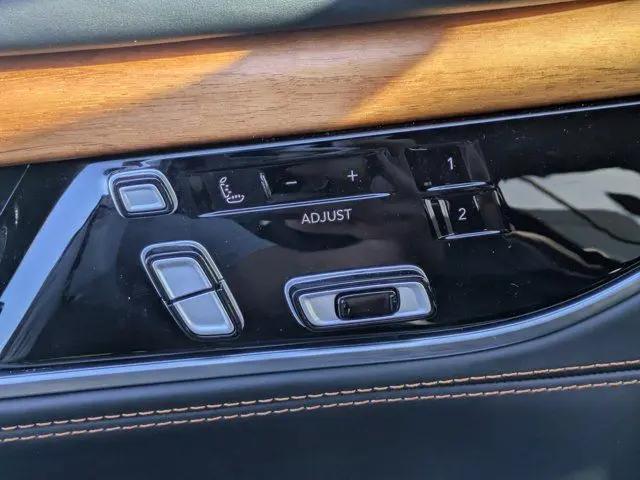 2023 Jeep Grand Wagoneer Series III 4x4