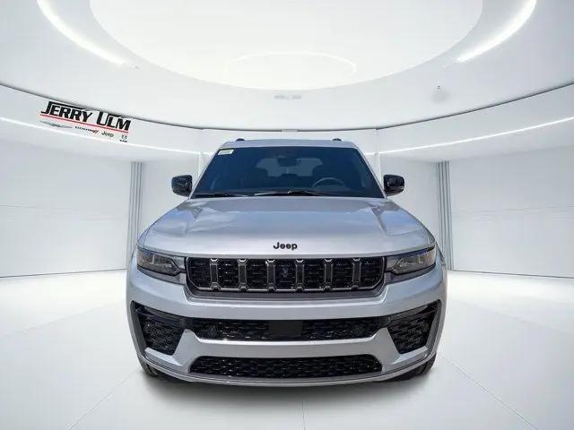 2026 Jeep Grand Cherokee Limited Reserve