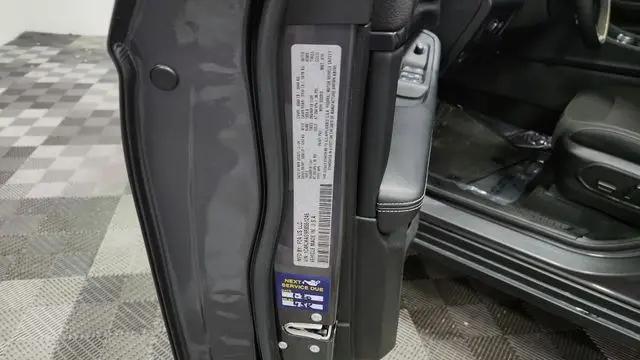 2024 Jeep Grand Cherokee L Laredo 4x4