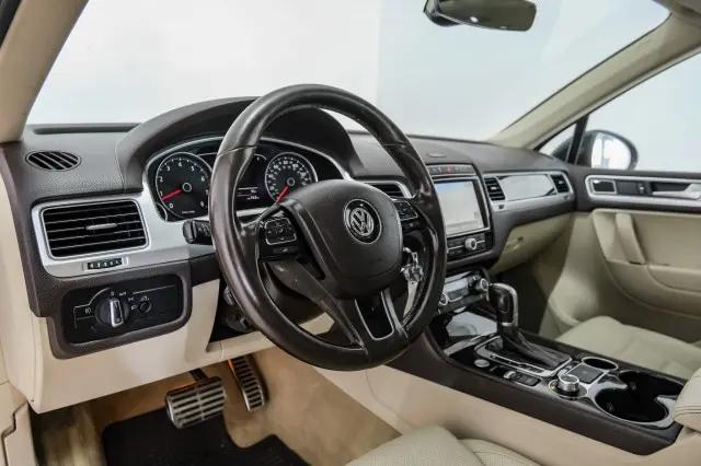 2017 Volkswagen Touareg V6 Executive