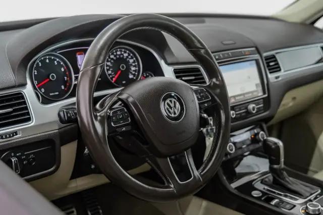 2017 Volkswagen Touareg V6 Executive