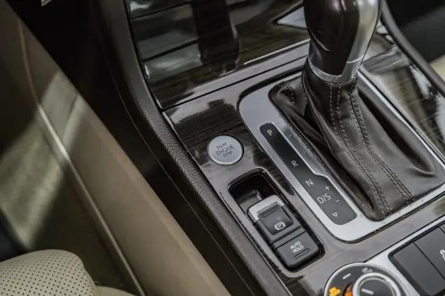 2017 Volkswagen Touareg V6 Executive