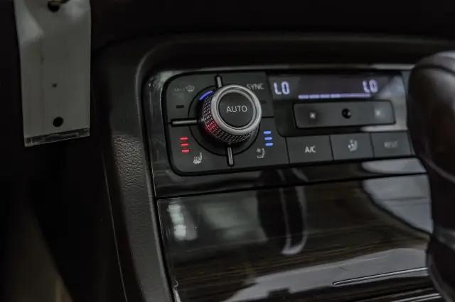 2017 Volkswagen Touareg V6 Executive