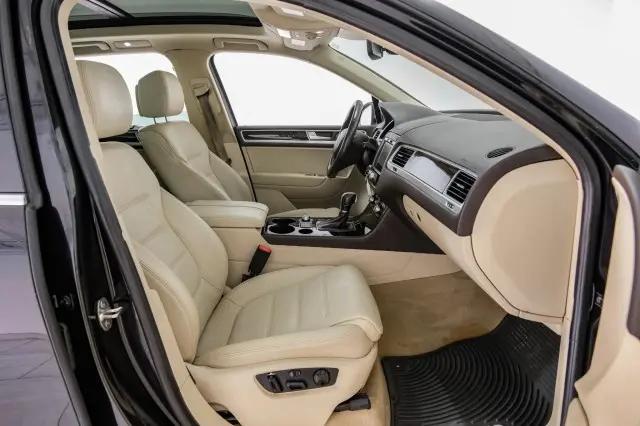 2017 Volkswagen Touareg V6 Executive