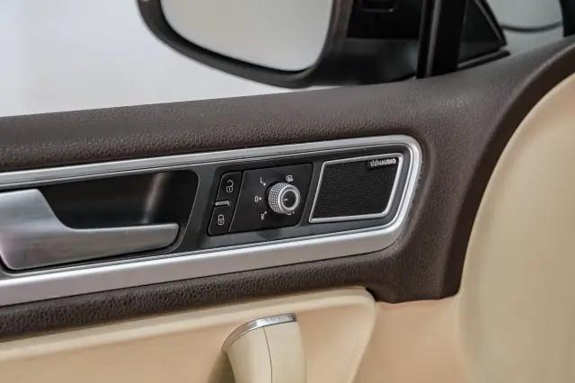 2017 Volkswagen Touareg V6 Executive
