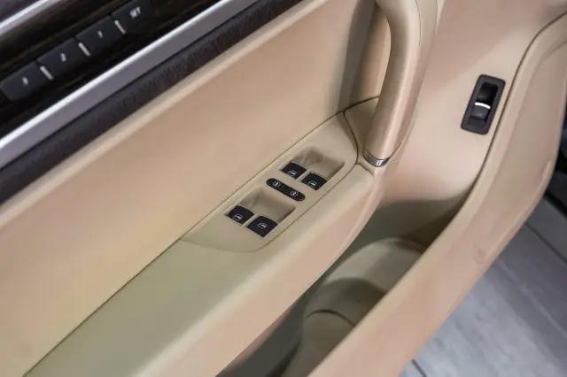 2017 Volkswagen Touareg V6 Executive