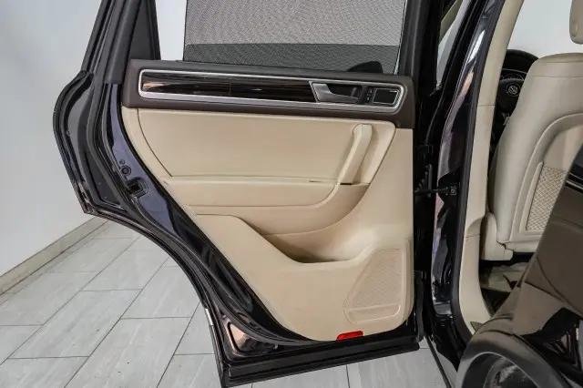 2017 Volkswagen Touareg V6 Executive