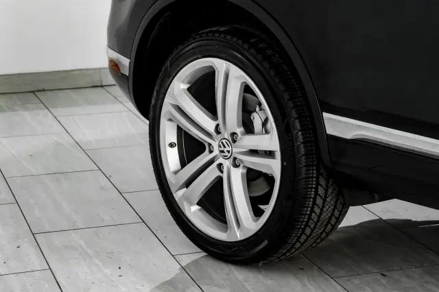 2017 Volkswagen Touareg V6 Executive