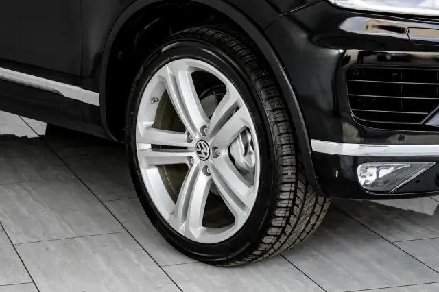 2017 Volkswagen Touareg V6 Executive