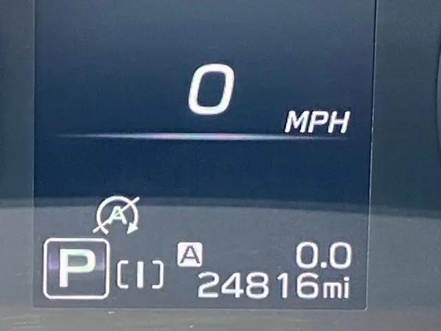 2025 Subaru Crosstrek 2.0i