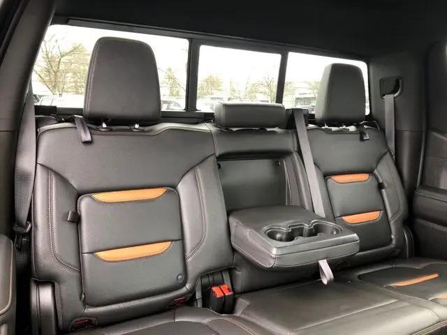 2021 GMC Sierra 1500 4WD Crew Cab Short Box AT4