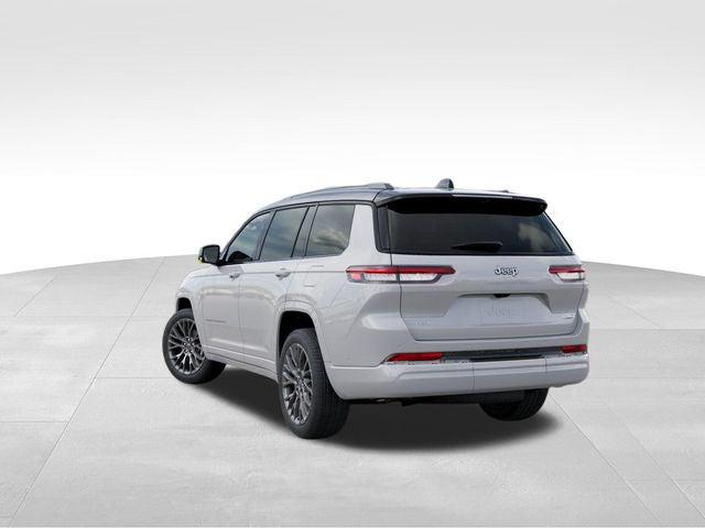 2026 Jeep Grand Cherokee Summit 4x4