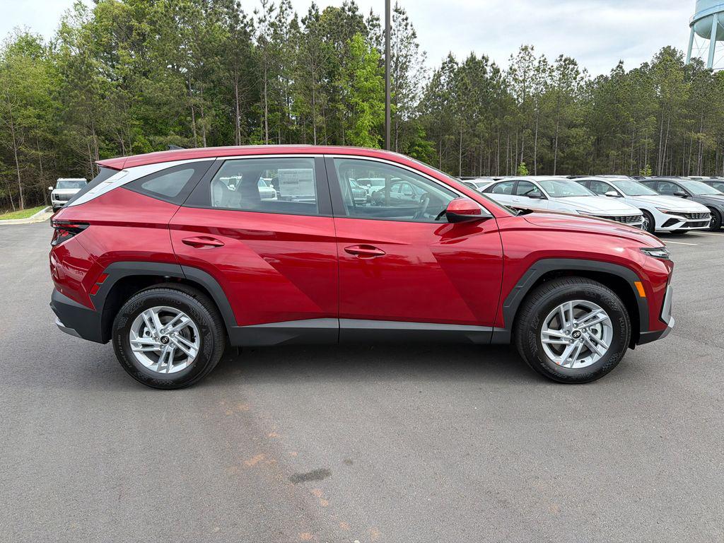 New 2026 Ultimate Red HYUNDAI SE FWD image 5