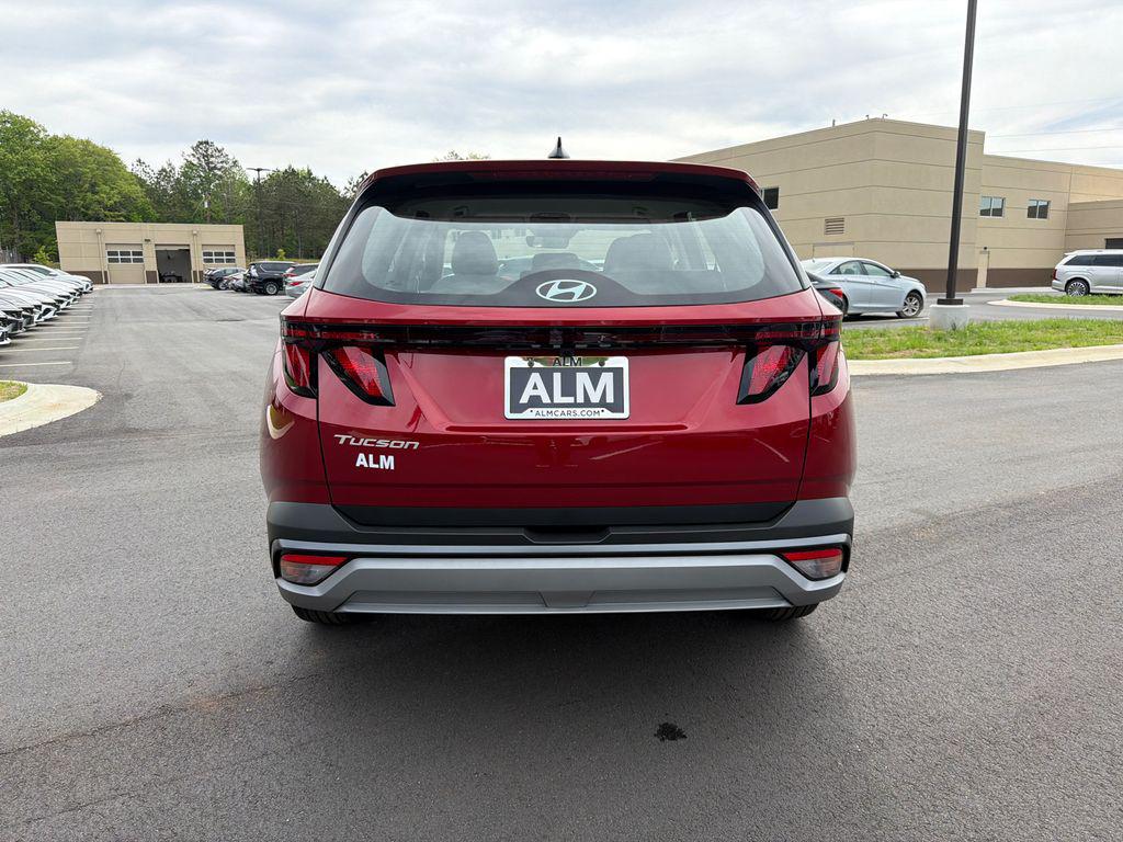 New 2026 Ultimate Red HYUNDAI SE FWD image 7