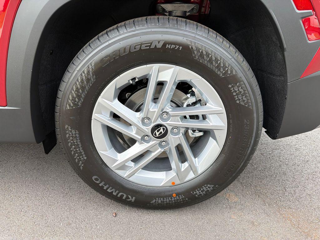 New 2026 Ultimate Red HYUNDAI SE FWD image 21