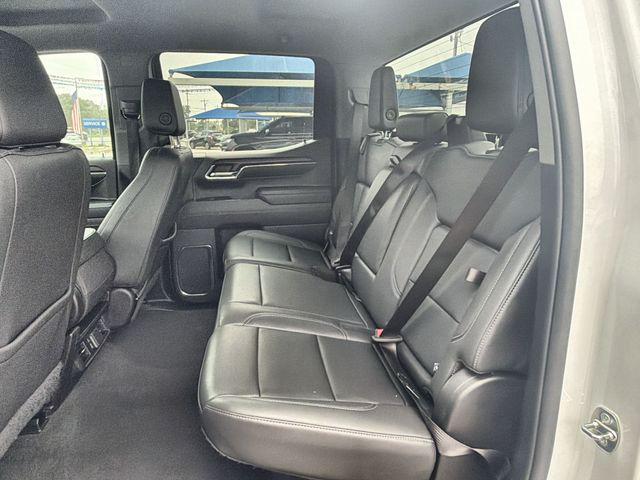 2024 GMC Sierra 1500 SLT - Photo 24
