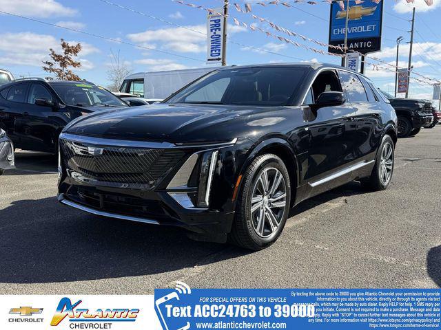 Black Metallic 2024 Cadillac LYRIQ Luxury 2 AWD SUV / Crossover All-Wheel Drive 1-Speed Automatic