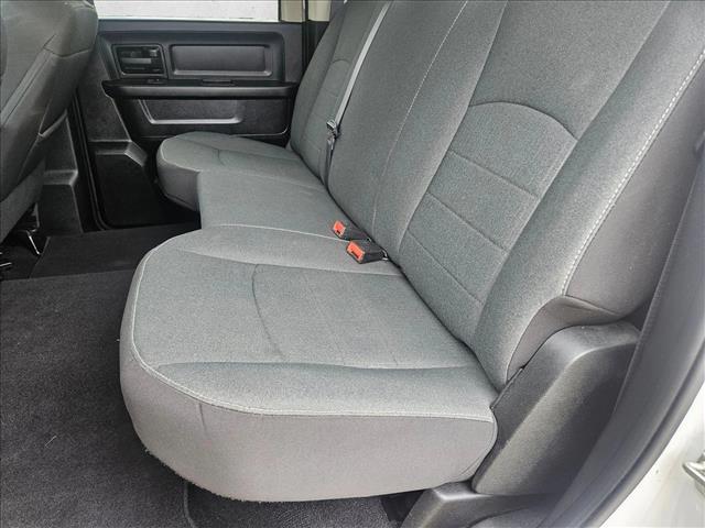 2024 Ram 1500 Classic Tradesman Crew Cab 4x4 5'7" Box