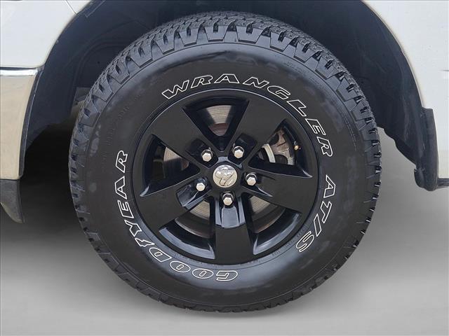 2024 Ram 1500 Classic Tradesman Crew Cab 4x4 5'7" Box