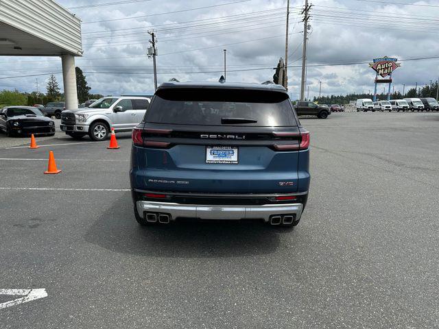 2025 GMC Acadia Denali AWD