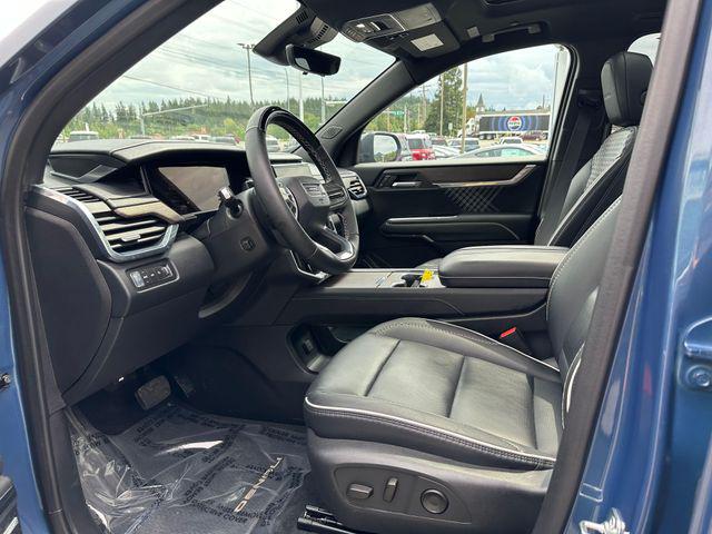 2025 GMC Acadia Denali AWD