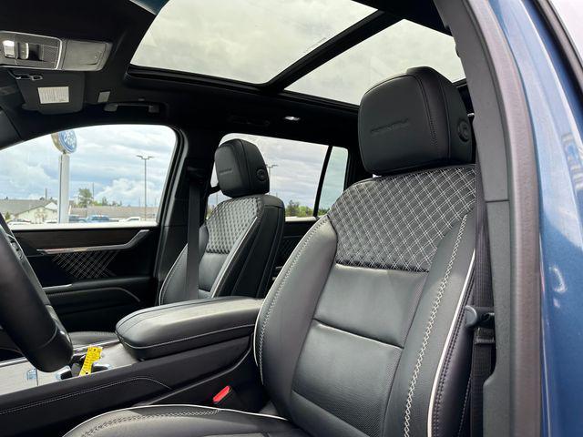 2025 GMC Acadia Denali AWD