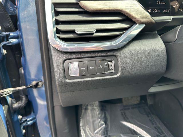 2025 GMC Acadia Denali AWD
