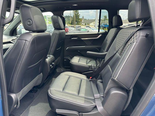 2025 GMC Acadia Denali AWD